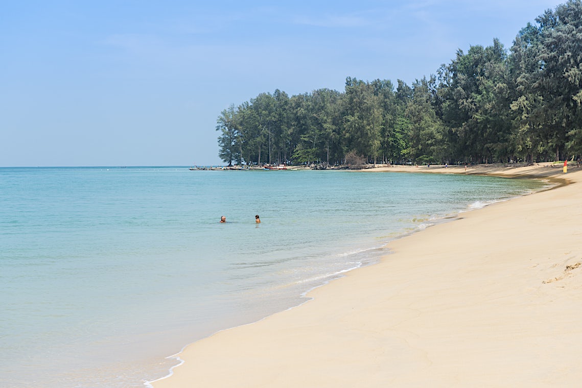 Nai Yang Beach, Phuket, Thailand, bilde 1 av 17